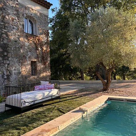 Casa de hóspedes D Hotes La Bergerie La Fontaine Maxime 3*